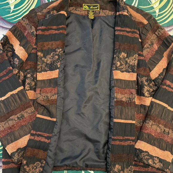 Y2K ‘MARISOL’ earthtone striped tapestry boho lightweight button up shacket! - Picture 4 of 8